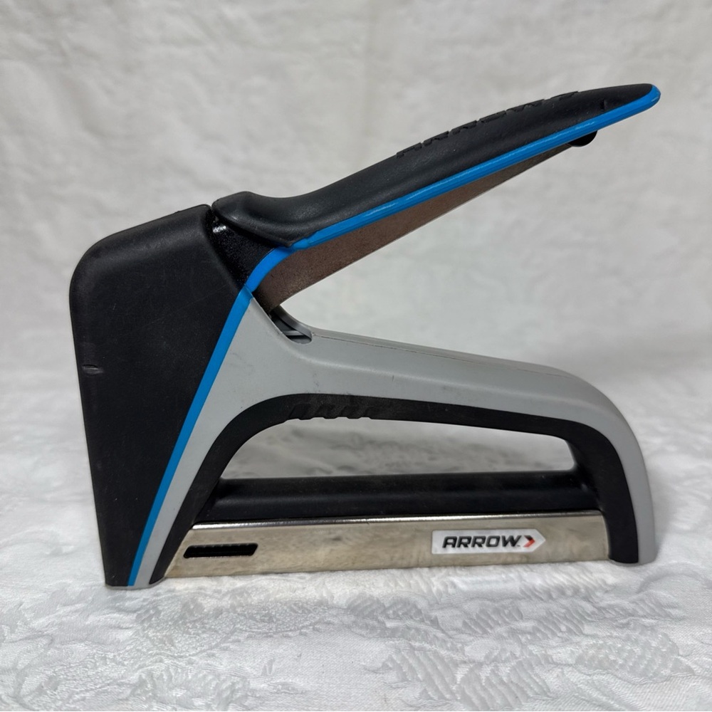 Arrow Heavy-Duty Fastener Manual Stapler Staple Gun T50X  Tested Works Great